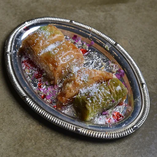 باقلوا یاس گیلانی