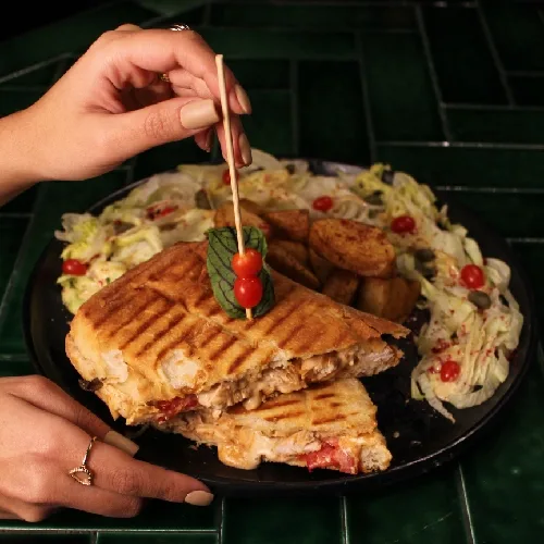 مرغ و خامه