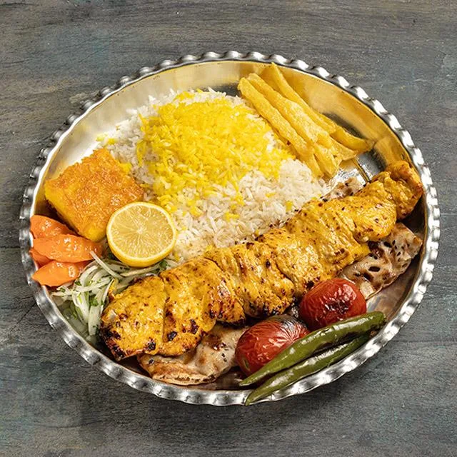 چلو جوجه کباب زعفرانی یک سیخ (ران)