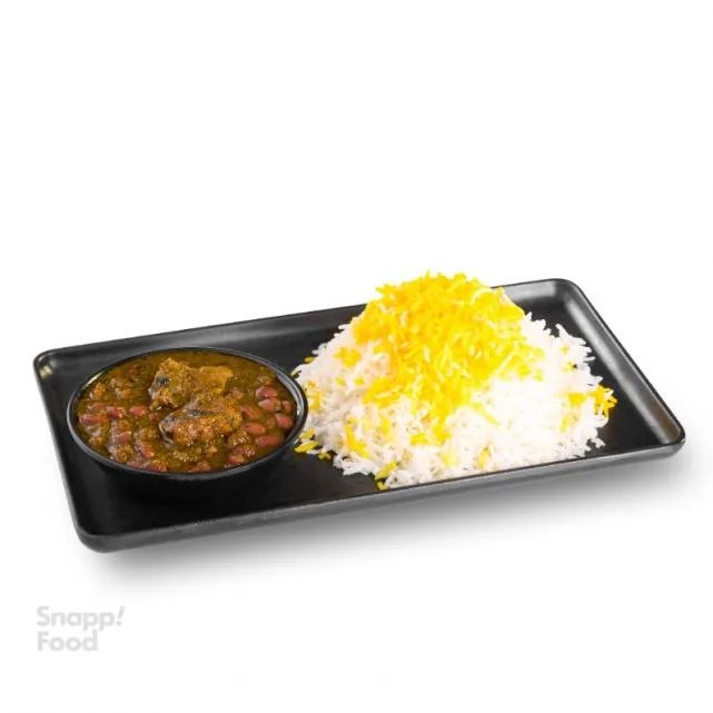 چلوخورشت قورمه سبزی با گوشت مرغ