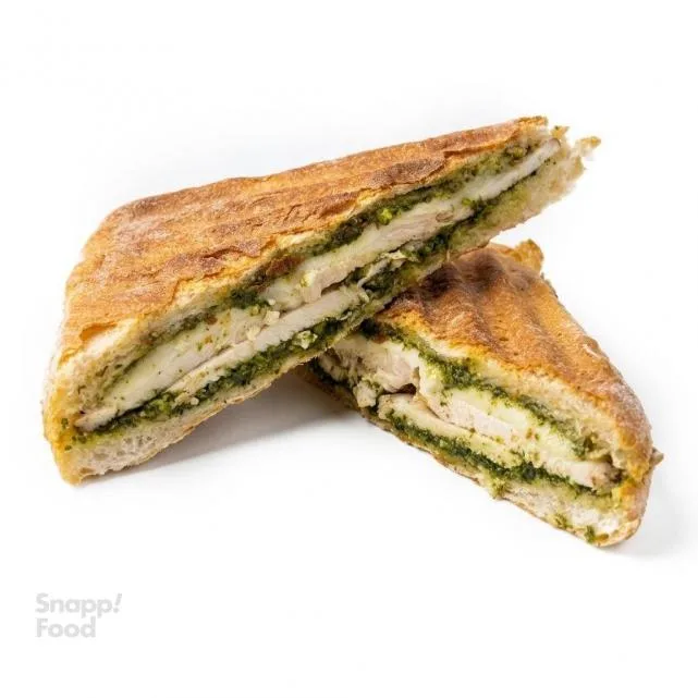 پنینی مرغ و پستو