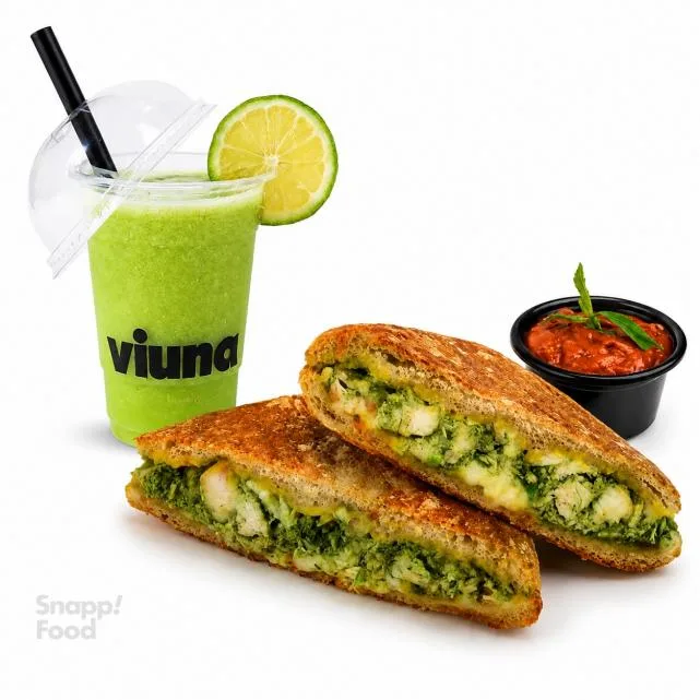 کمبو پنی‌نی مرغ پستو و لیموناد نعنا