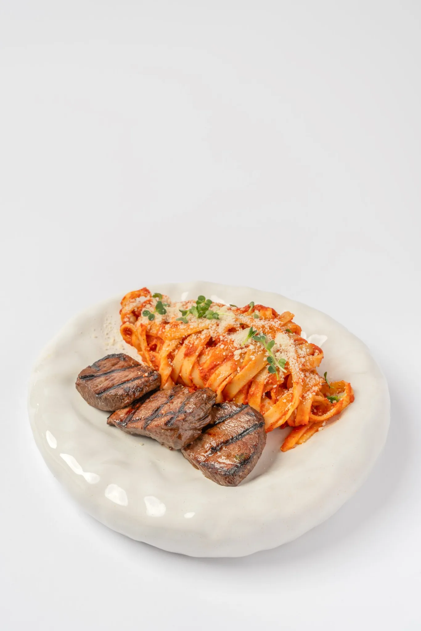 Spicy arrabbiata steak pasta