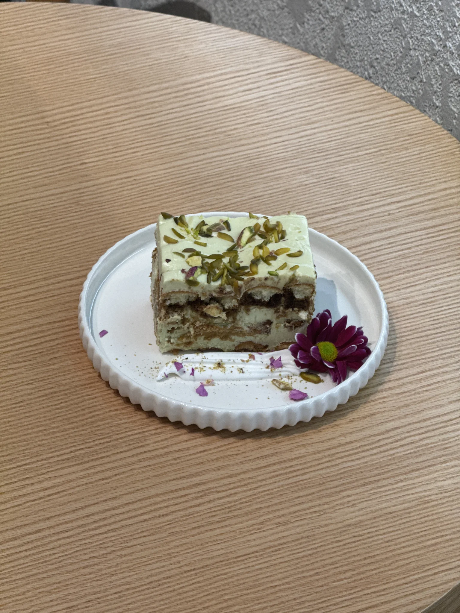 تیرامیسو پسته