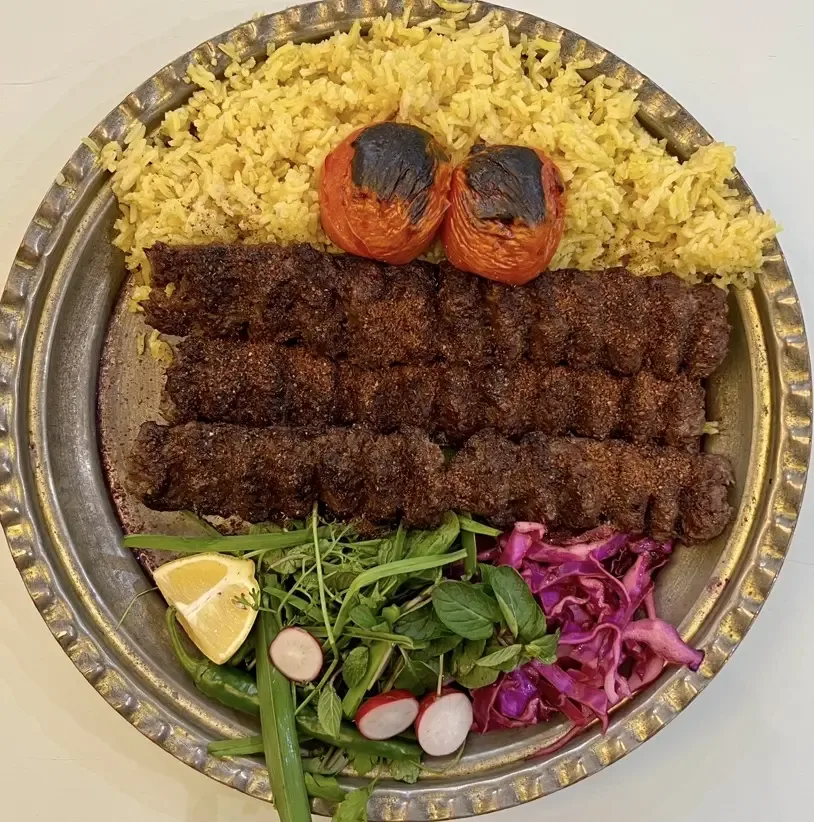 کباب محشی با برنج (سه سيخ)