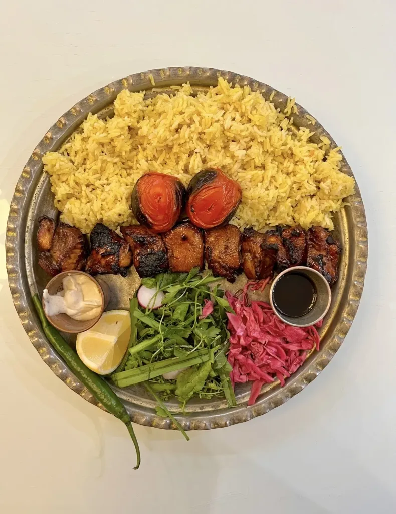 شش طاووق با برنج عربی