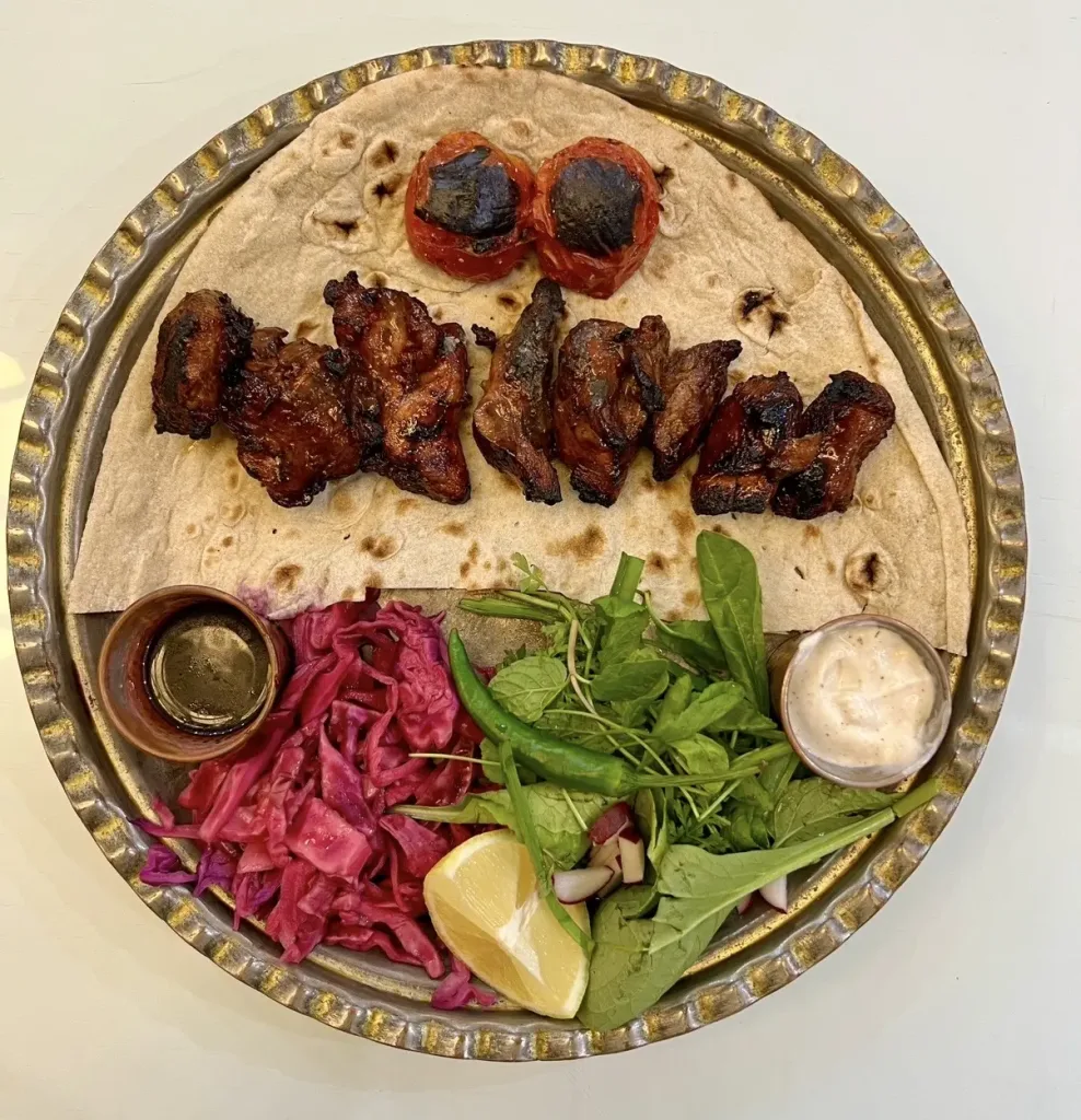 شش طاووق