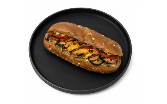 ساندویچ مرغ و بادمجان (نان جو)
