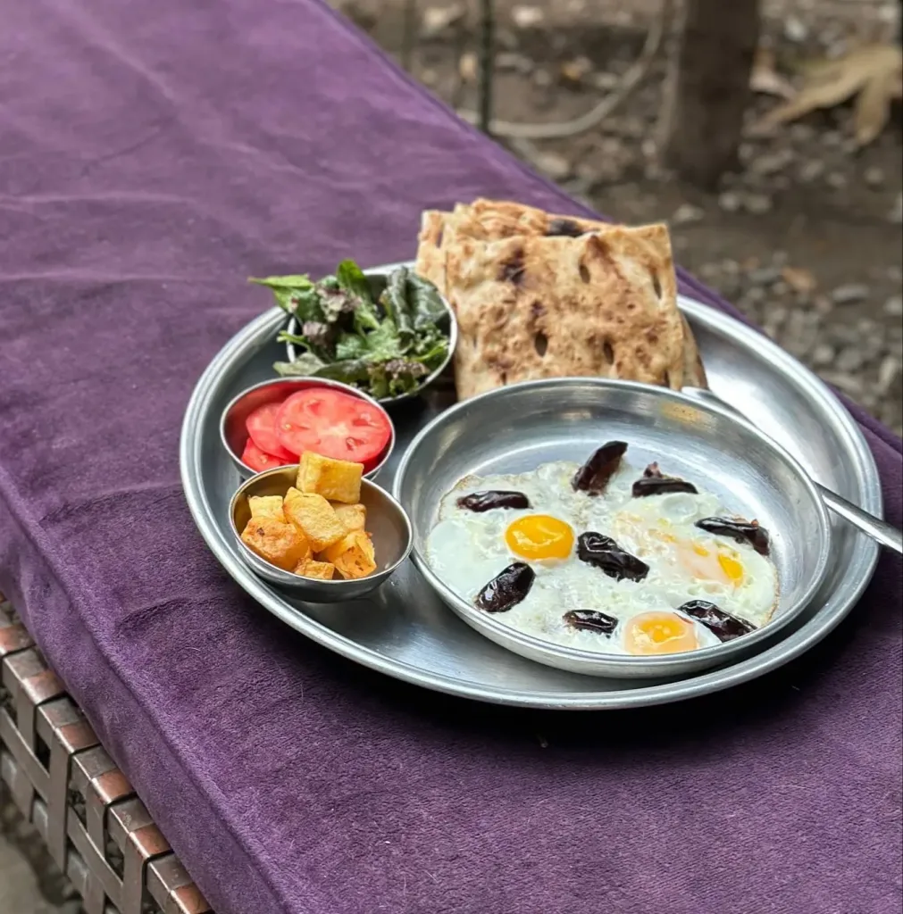 نیمرو با خرما